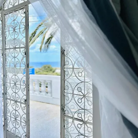 Panoramic Ocean View Villa Is-Swieqi