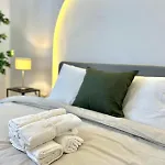 Panoramic Ocean View Villa Is-Swieqi