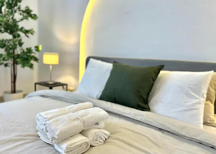 Panoramic Ocean View Villa Is-Swieqi